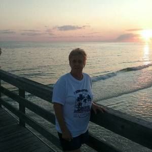 Meet your Posher, Debbie